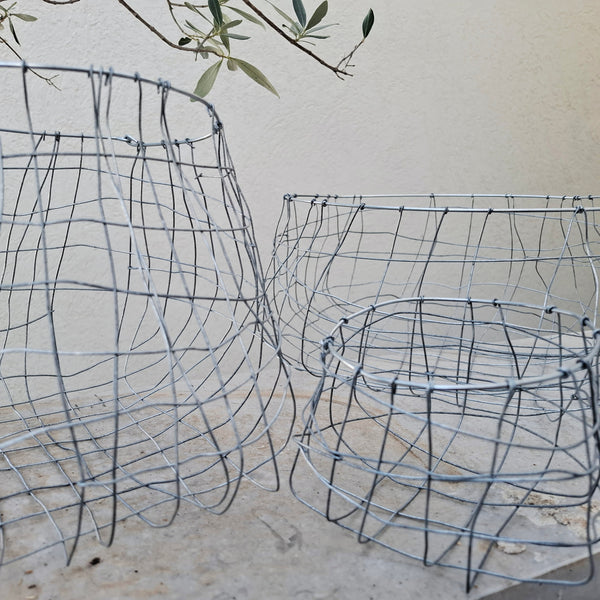 Raw wire basket