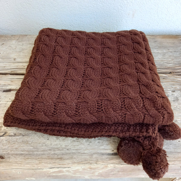 שמיכת תינוק סרוגה חום