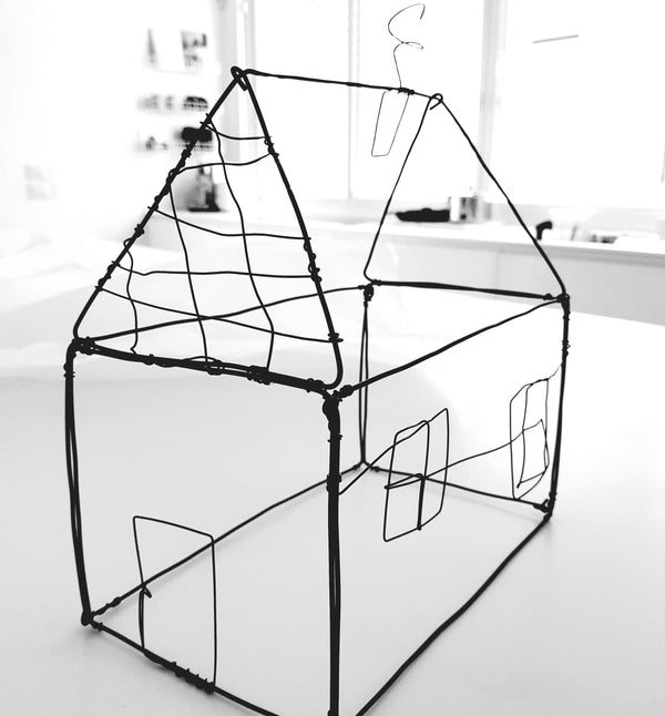 בית עומד מחוטי מתכת - S