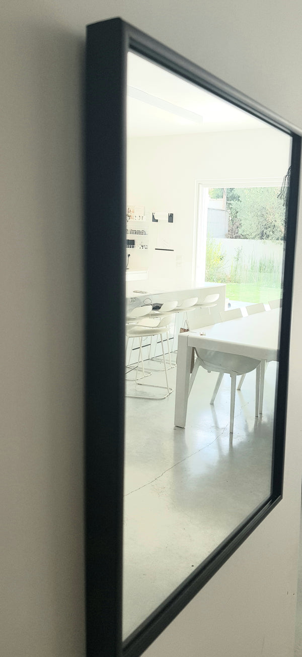 מראה נורדית  40 * 30