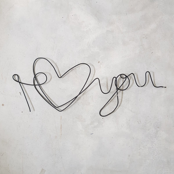 מילים מברזל מכופף